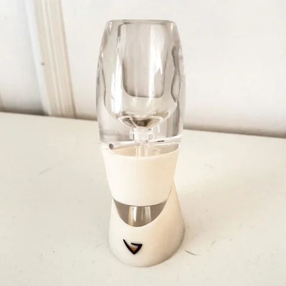VINTURI | white wine aerator - Picture 1 of 3